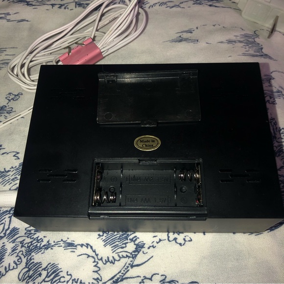 Digital Humidity Temperature Sensor LED Screen Clock Tool Chrysler Branded. - Picture 3 of 4